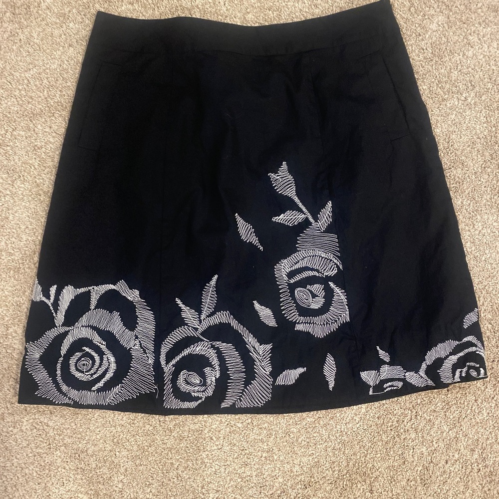 Liz & Co A line Skirt- Embroidered